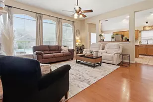 2110 Perry Dr, Mansfield, TX 76063 - Photo 4