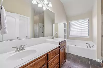 15341 Mallard Creek Street, Fort Worth, TX 76262 - Photo 6
