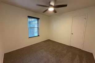 6415 Elm Springs Dr, Arlington, TX 76001 - Photo 18