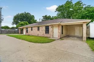 119 Del Rio Ave, Benbrook, TX 76126 - Photo 2