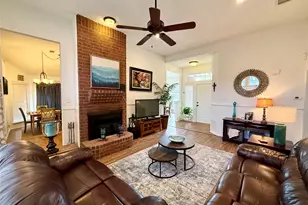 1658 Glenmore Dr, Lewisville, TX 75077 - Photo 8