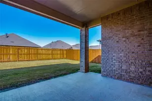 10423 Fountain Gate St, Aubrey, TX 76227 - Photo 24