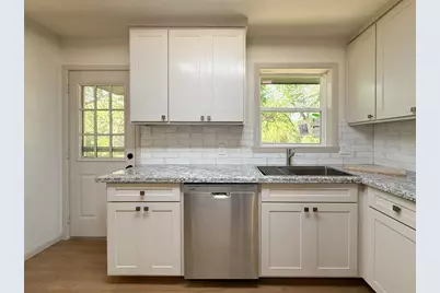 1812 Carlton Street, Denton, TX 76201 - Photo 10