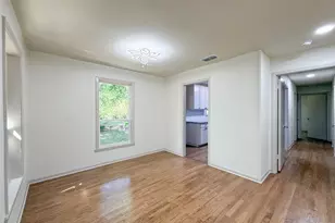 1812 Carlton St, Denton, TX 76201 - Photo 6