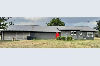 1807 Crowell Highway, Quanah, TX 79252 - Photo 1