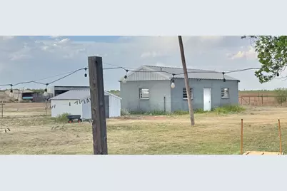 1807 Crowell Highway, Quanah, TX 79252 - Photo 30