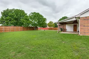 560 Guadalupe Dr, Allen, TX 75002 - Photo 2