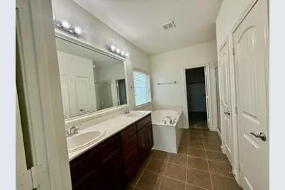 1401 Elkford Lane, Fort Worth, TX 76247 - Photo 8
