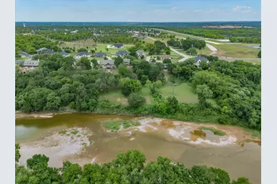 10106 Ravenswood Road, Granbury, TX 76049 - Photo 34