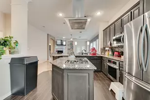709 Creek Walk Pl, Arlington, TX 76015 - Photo 10