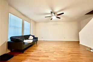 1720 Circle Creek Dr, Lewisville, TX 75067 - Photo 2