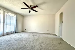 1720 Circle Creek Dr, Lewisville, TX 75067 - Photo 12