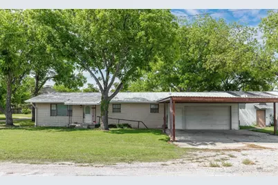 302 S Broadway Street, Blanket, TX 76432 - Photo 2