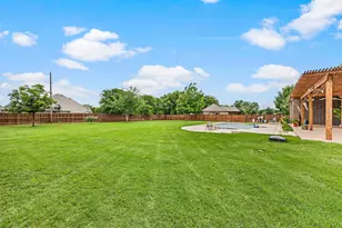 1341 Whisper Willows Dr, Fort Worth, TX 76052 - Photo 36