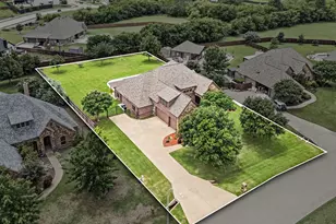 1341 Whisper Willows Dr, Fort Worth, TX 76052 - Photo 2