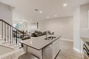 628 Sandiford Ct, Mansfield, TX 76063 - Photo 4