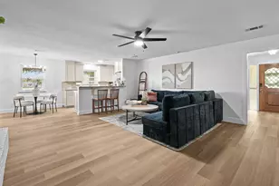 302 Magnolia St, Denton, TX 76201 - Photo 12