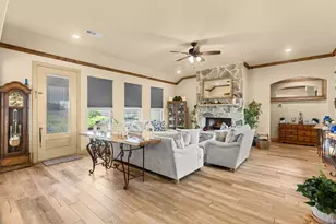 300 Delatorre St, Trenton, TX 75490 - Photo 4