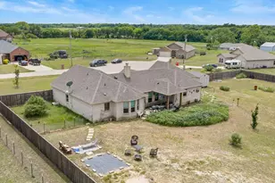 300 Delatorre St, Trenton, TX 75490 - Photo 38