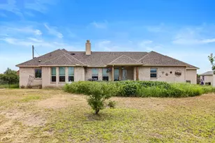 300 Delatorre St, Trenton, TX 75490 - Photo 32