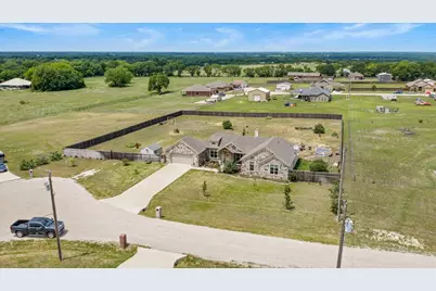 300 Delatorre Street, Trenton, TX 75490 - Photo 40