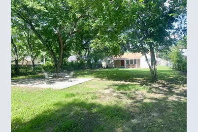 915 N Virginia Street, Terrell, TX 75160 - Photo 1