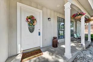 4317 Winchester Ct, Grand Prairie, TX 75052 - Photo 2