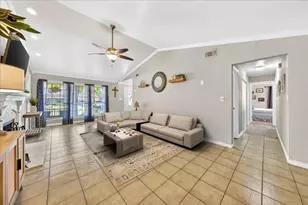 4317 Winchester Ct, Grand Prairie, TX 75052 - Photo 6