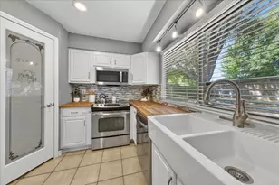 4317 Winchester Ct, Grand Prairie, TX 75052 - Photo 8