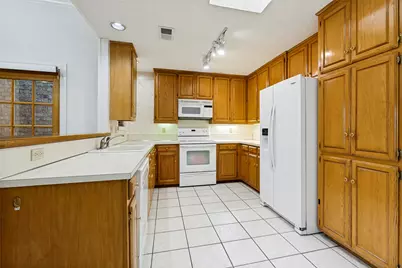 2713 Laurel Oaks Drive, Garland, TX 75044 - Photo 16