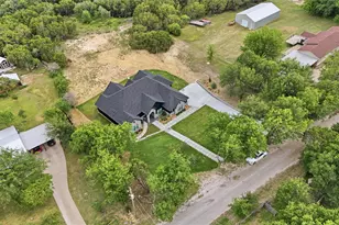 208 N Mountain Ridge, Cresson, TX 76035 - Photo 14