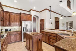941 Thomas Crossing Dr, Fort Worth, TX 76028 - Photo 18