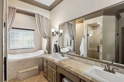 941 Thomas Crossing Drive, Fort Worth, TX 76028 - Photo 24