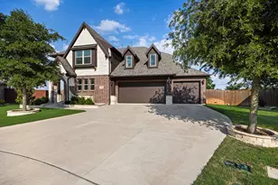 1128 English Oak Ct, Burleson, TX 76028 - Photo 1