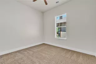 407 Henderson St, Bonham, TX 75418 - Photo 14