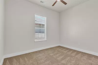 407 Henderson Street, Bonham, TX 75418 - Photo 12