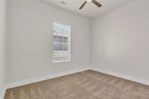 407 Henderson St, Bonham, TX 75418 - Photo 12