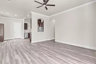 407 Henderson St, Bonham, TX 75418 - Photo 6