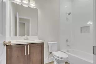 407 Henderson St, Bonham, TX 75418 - Photo 12