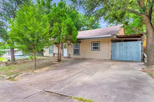 918 Garden Dr, Garland, TX 75040 - Photo 4
