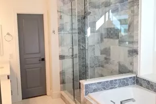 4218 Arbor Creek Dr, Carrollton, TX 75010 - Photo 6