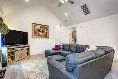 565 Beck Drive, Lavon, TX 75166 - Photo 6