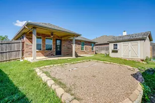 377 Coral Vine Ln, Burleson, TX 76028 - Photo 38