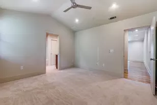 5107 Dillard Ln, Dallas, TX 75209 - Photo 14