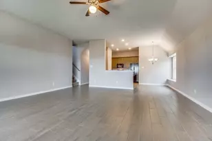 1004 Churchill Dr, Princeton, TX 75407 - Photo 4