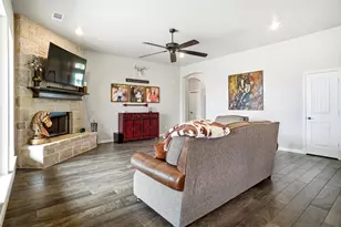 1027 Hope Ct, Boyd, TX 76023 - Photo 4
