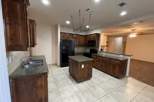 532 Baverton Ln, Fort Worth, TX 76052 - Photo 12