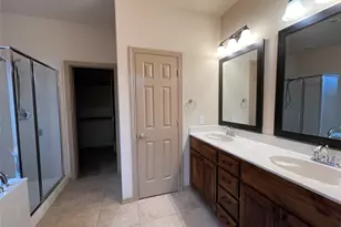 532 Baverton Ln, Fort Worth, TX 76052 - Photo 18