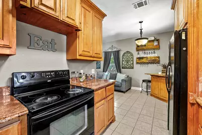 303 E Brockett Street, Sherman, TX 75090 - Photo 24