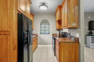 303 E Brockett St, Sherman, TX 75090 - Photo 22